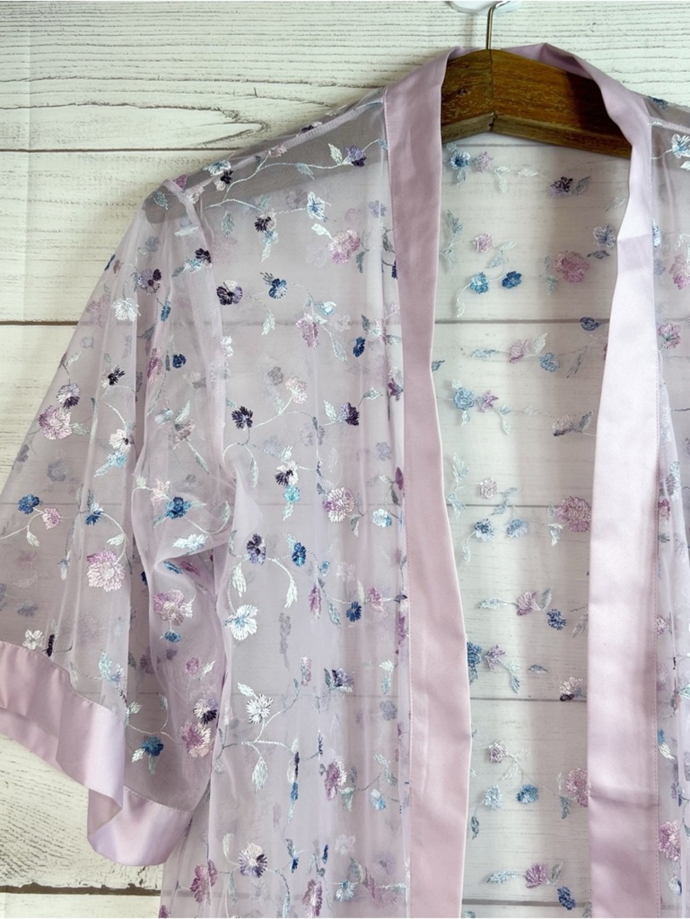 Lavender Purple Sheer Floral Embroidered Robe Fairy Whimsical Size M/L Boho - Picture 4 of 10